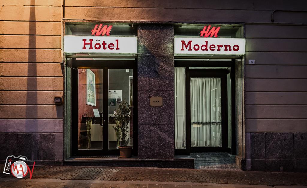 Hotel Moderno Lecco Bagian luar foto