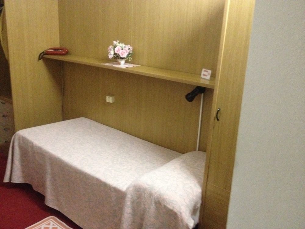 Hotel Moderno Lecco Bagian luar foto