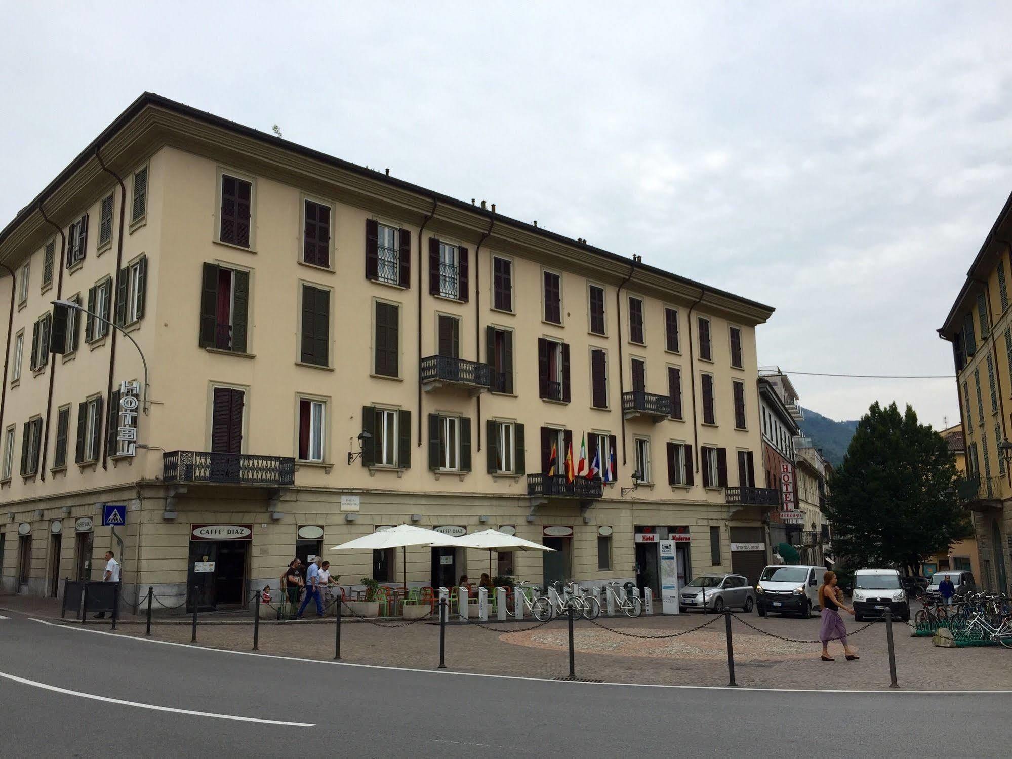 Hotel Moderno Lecco Bagian luar foto