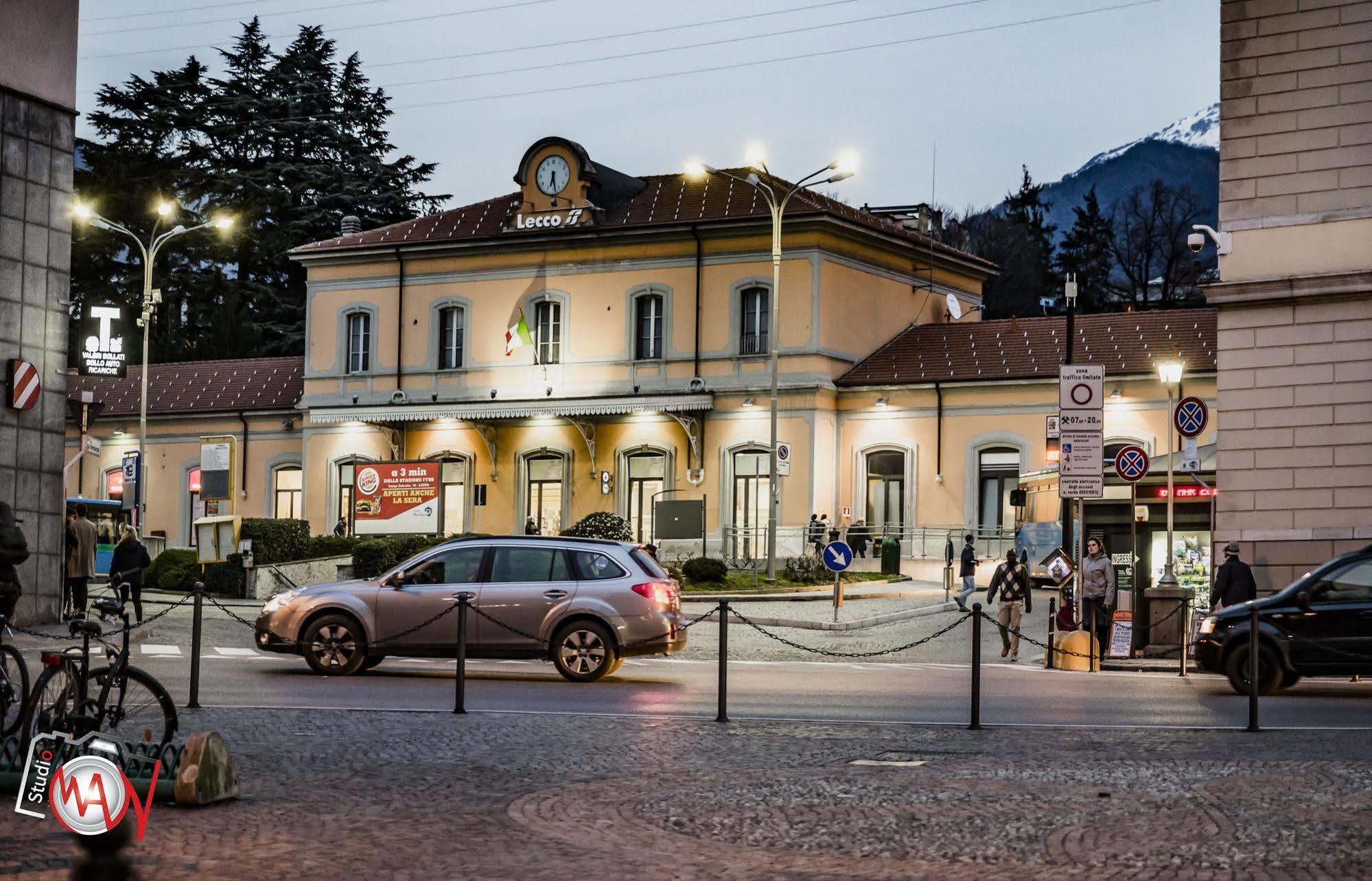 Hotel Moderno Lecco Bagian luar foto