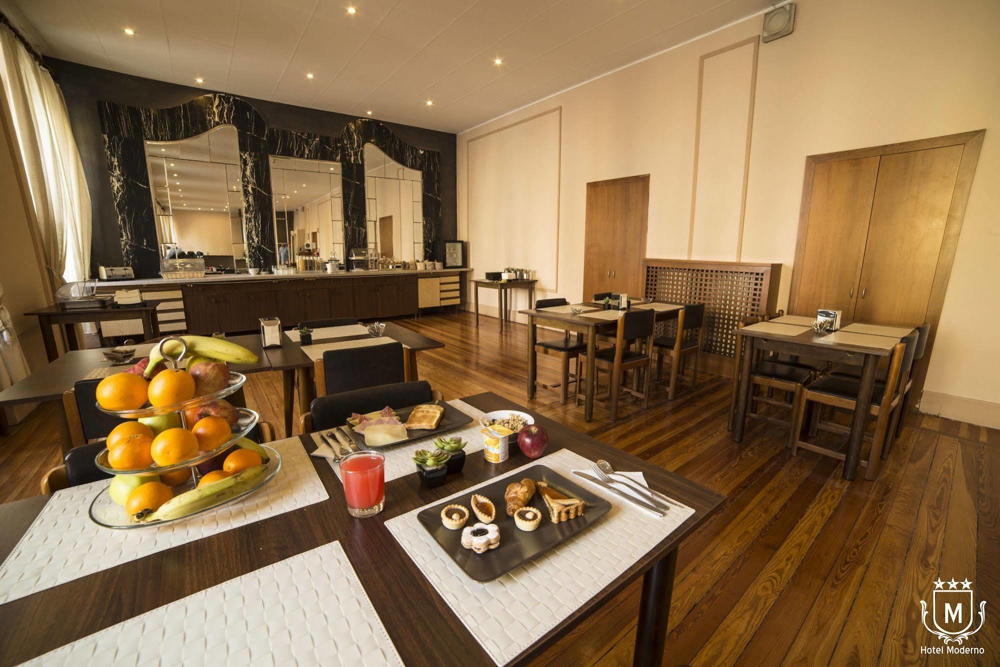 Hotel Moderno Lecco Bagian luar foto