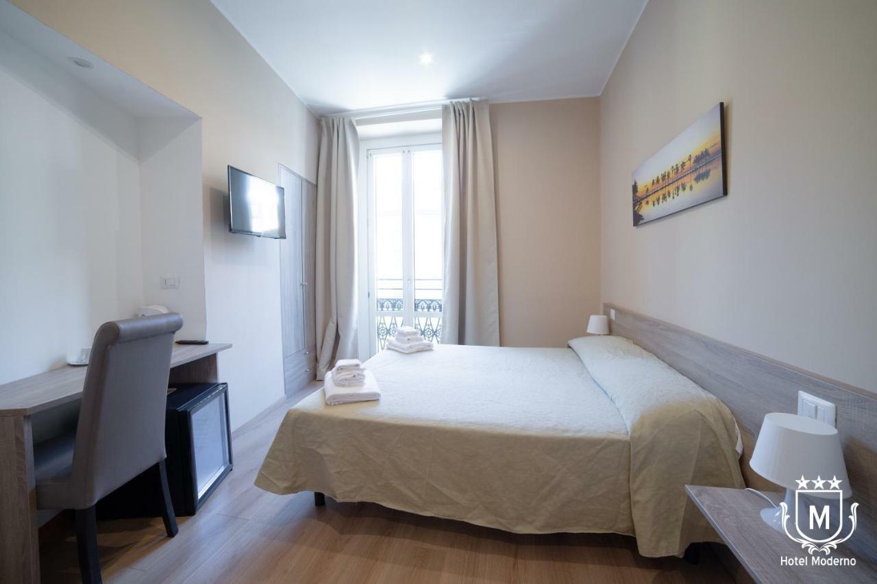 Hotel Moderno Lecco Bagian luar foto
